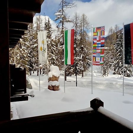 Hotel Boton D'Or & Wellness A La Thuile Bagian luar foto