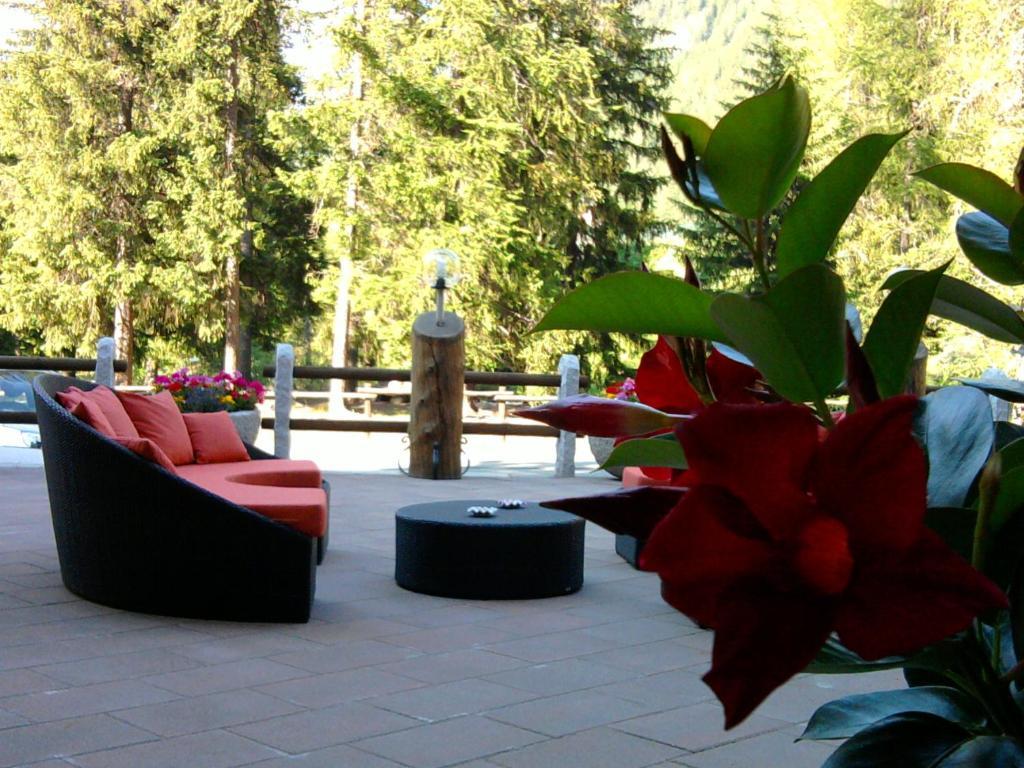 Hotel Boton D'Or & Wellness A La Thuile Bagian luar foto